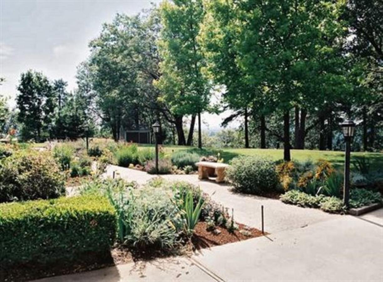 Sierra Sun Cloud Inn - Colfax (Adults Only) Luaran gambar